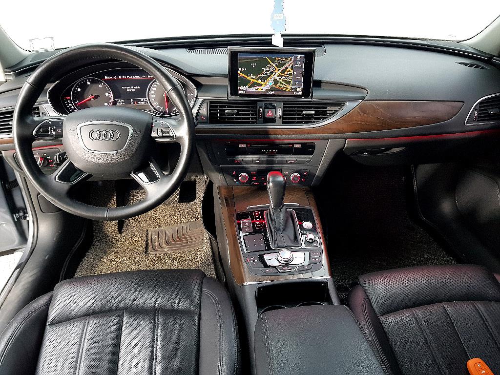 Audi A6 - Vista 5