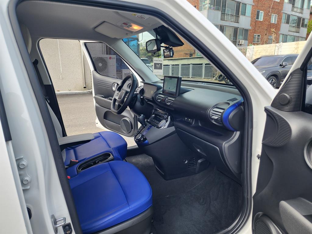 HYUNDAI Casper - Vista 11