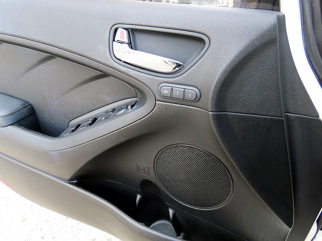 KIA K3 - Vista 11