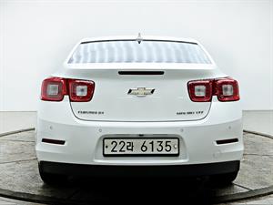 Chevrolet Malibu - Vista 6