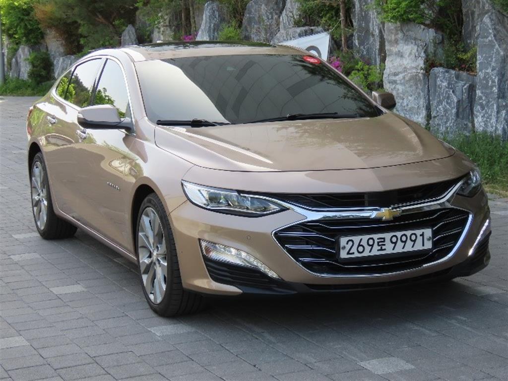 Chevrolet Malibu - Vista 3