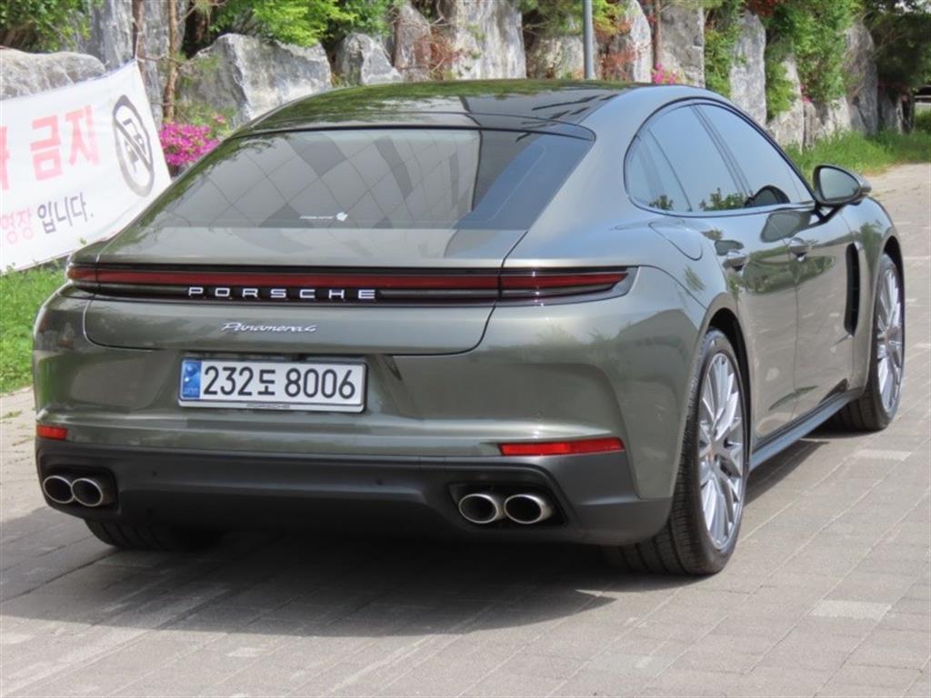 Porsche Panamera - Vista 5