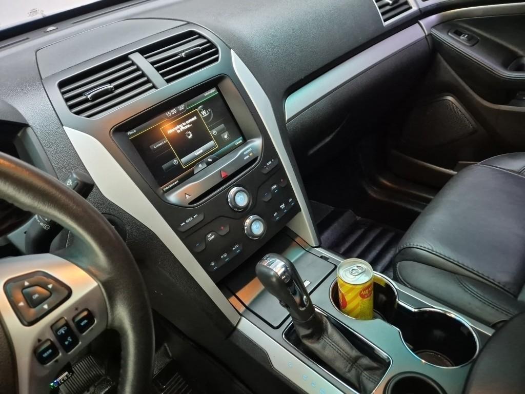 Ford Explorer - Vista 12