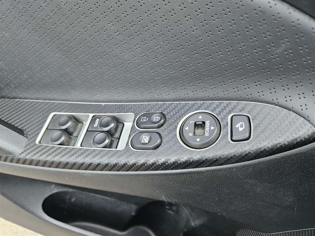HYUNDAI Accent 2012 Gris - Importación desde Corea - HF Imports Iquique - Foto 13