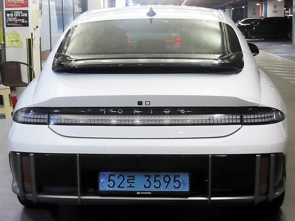 HYUNDAI Ioniq 6 - Vista 5