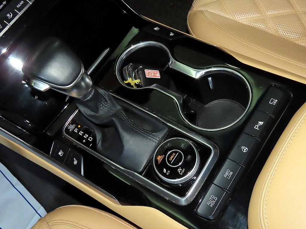 KIA Mohave - Vista 12