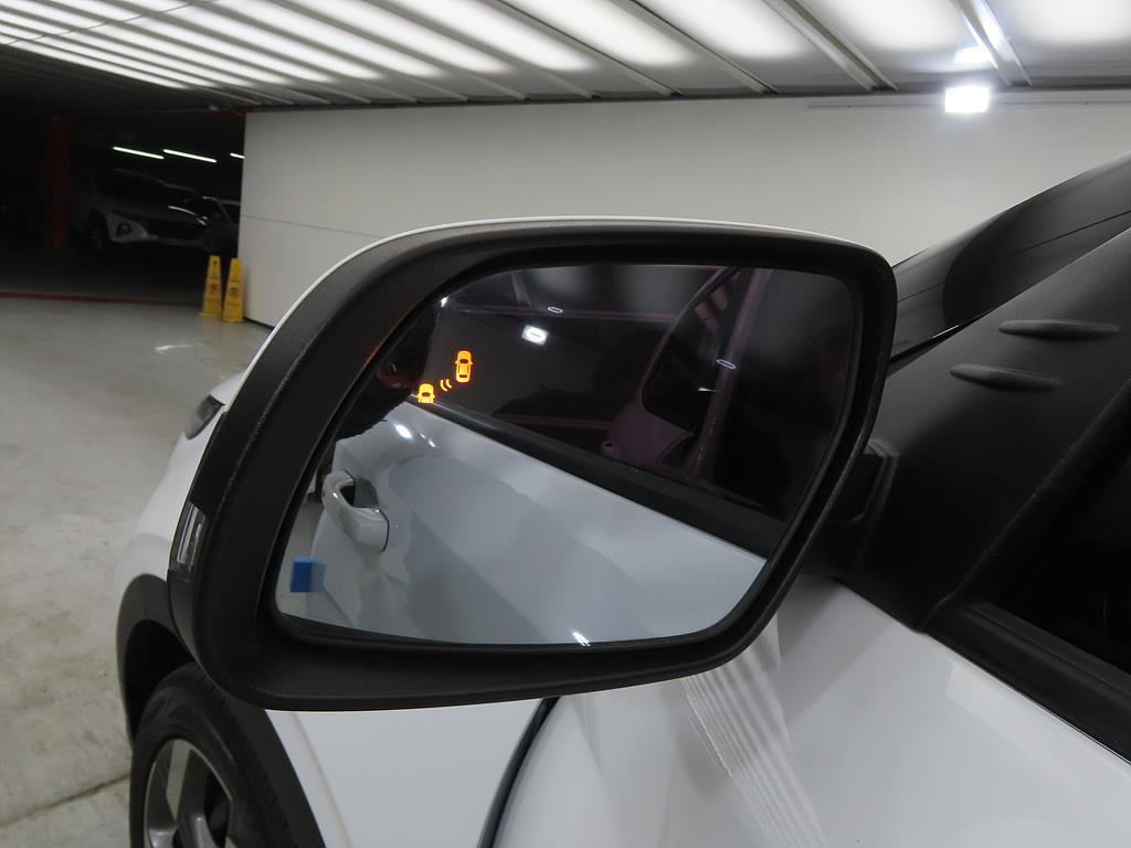 HYUNDAI Venue 2021 Blanco - Importación desde Corea - HF Imports Iquique - Foto 16