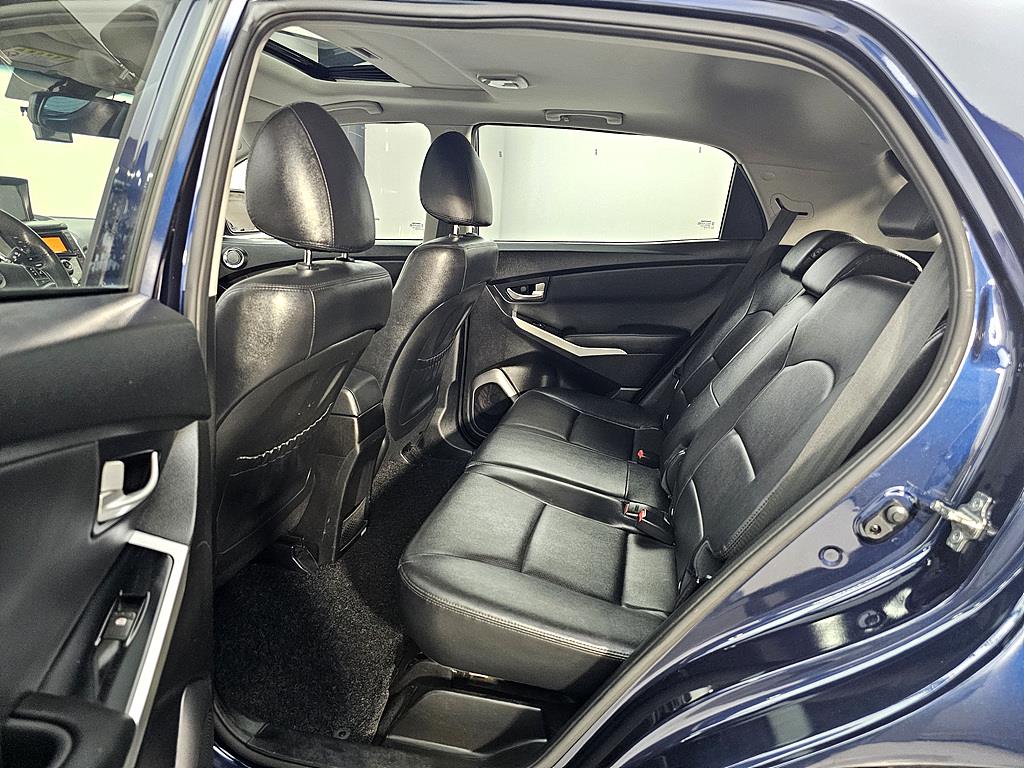 Ssangyong Korando - Vista 9