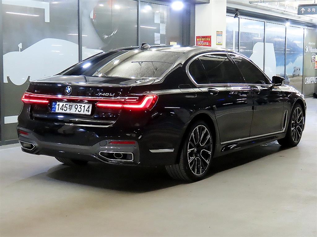 BMW 7 Series - Vista 4
