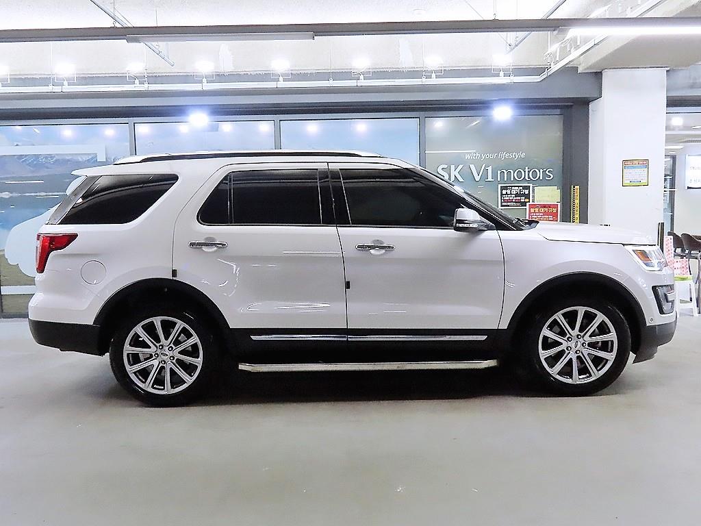 Ford Explorer - Vista 3