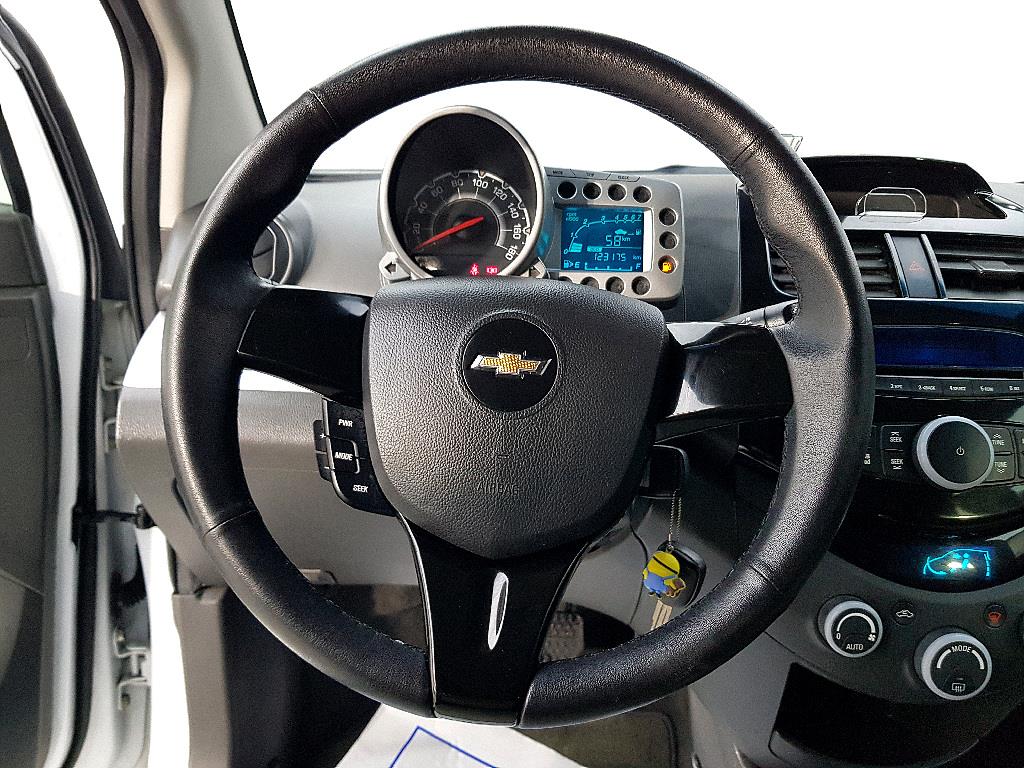 Chevrolet Spark - Vista 11