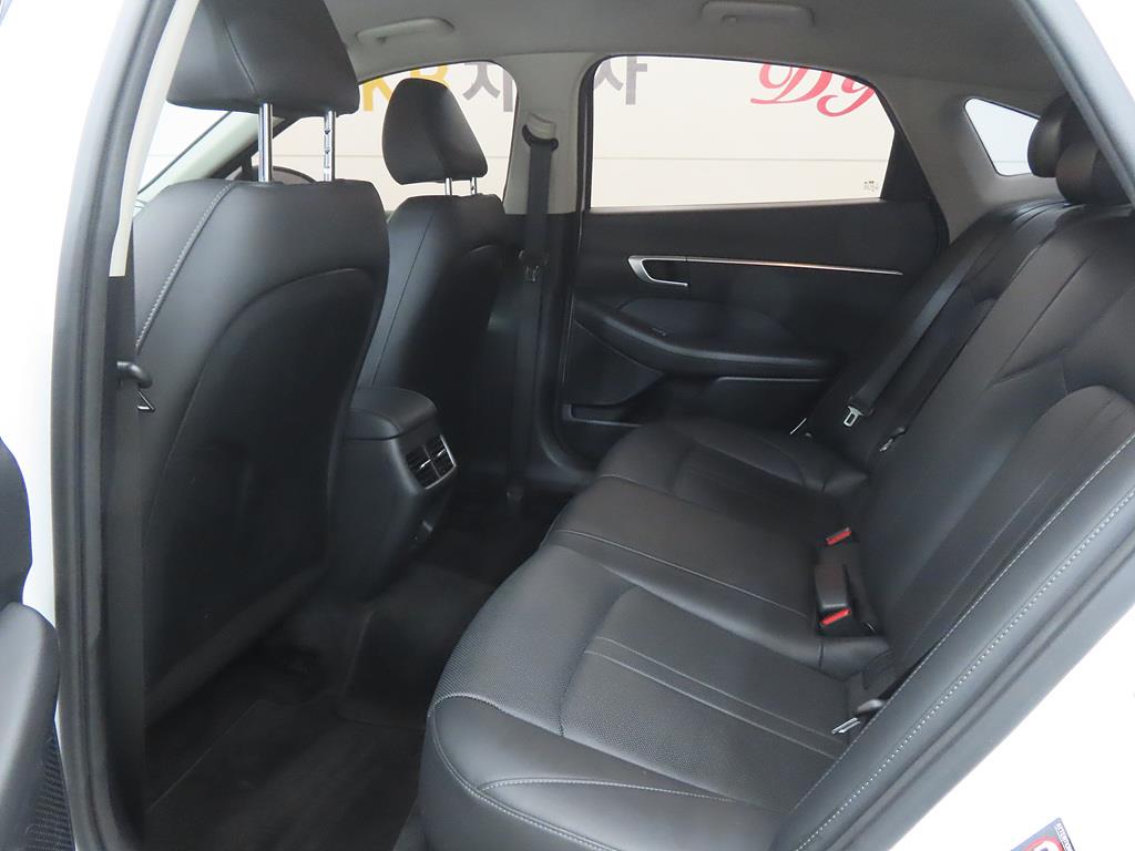 HYUNDAI Sonata - Vista 6