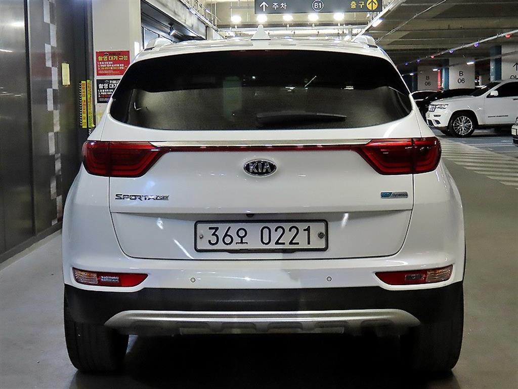 KIA Sportage - Vista 5