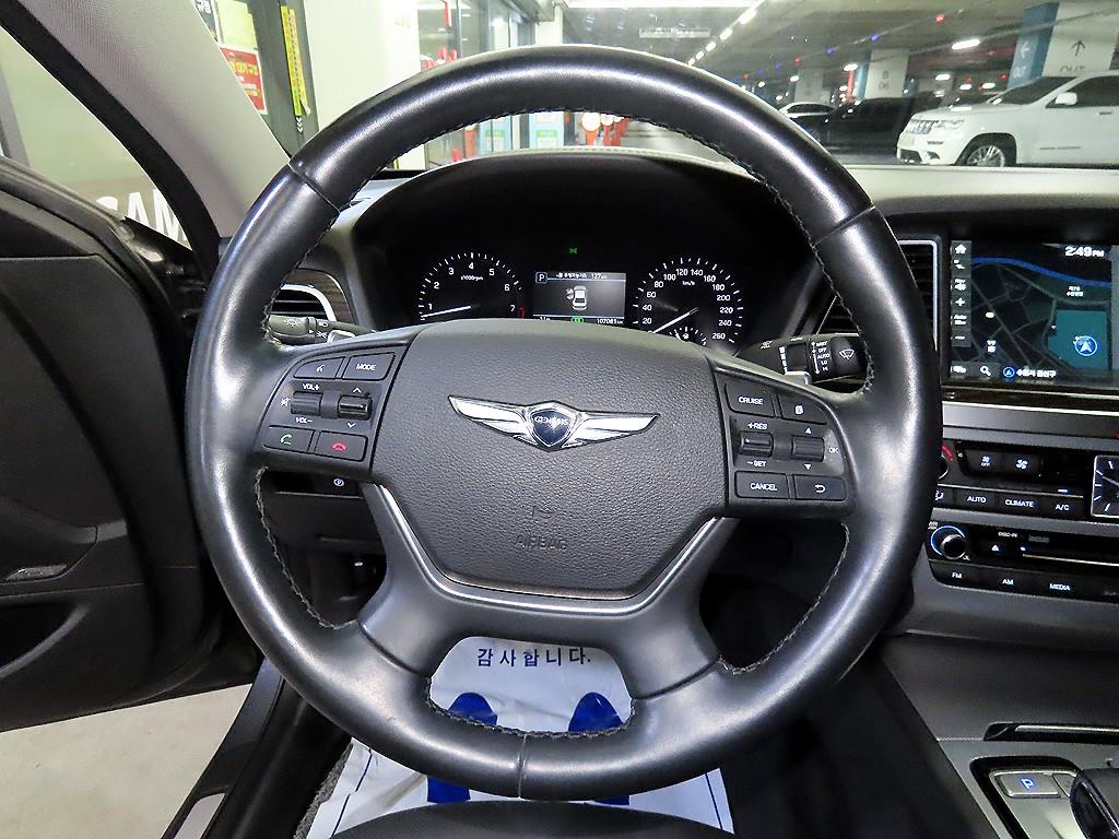 Genesis G80 - Vista 8