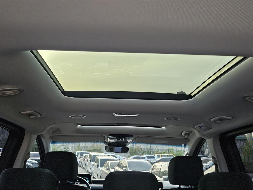 HYUNDAI Staria 2025 Negro - Importación desde Corea - HF Imports Iquique - Foto 14