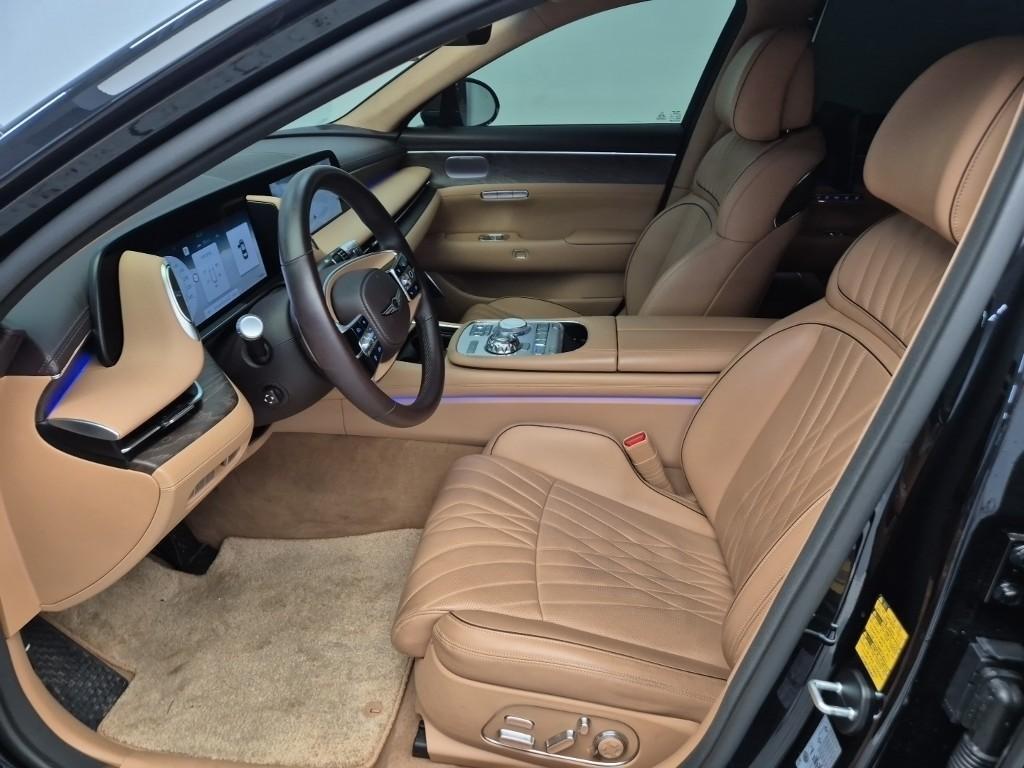 Genesis G90 - Vista 11