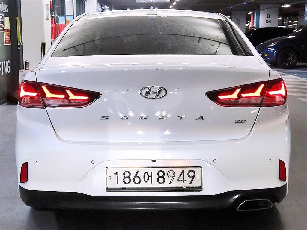 HYUNDAI Sonata - Vista 5
