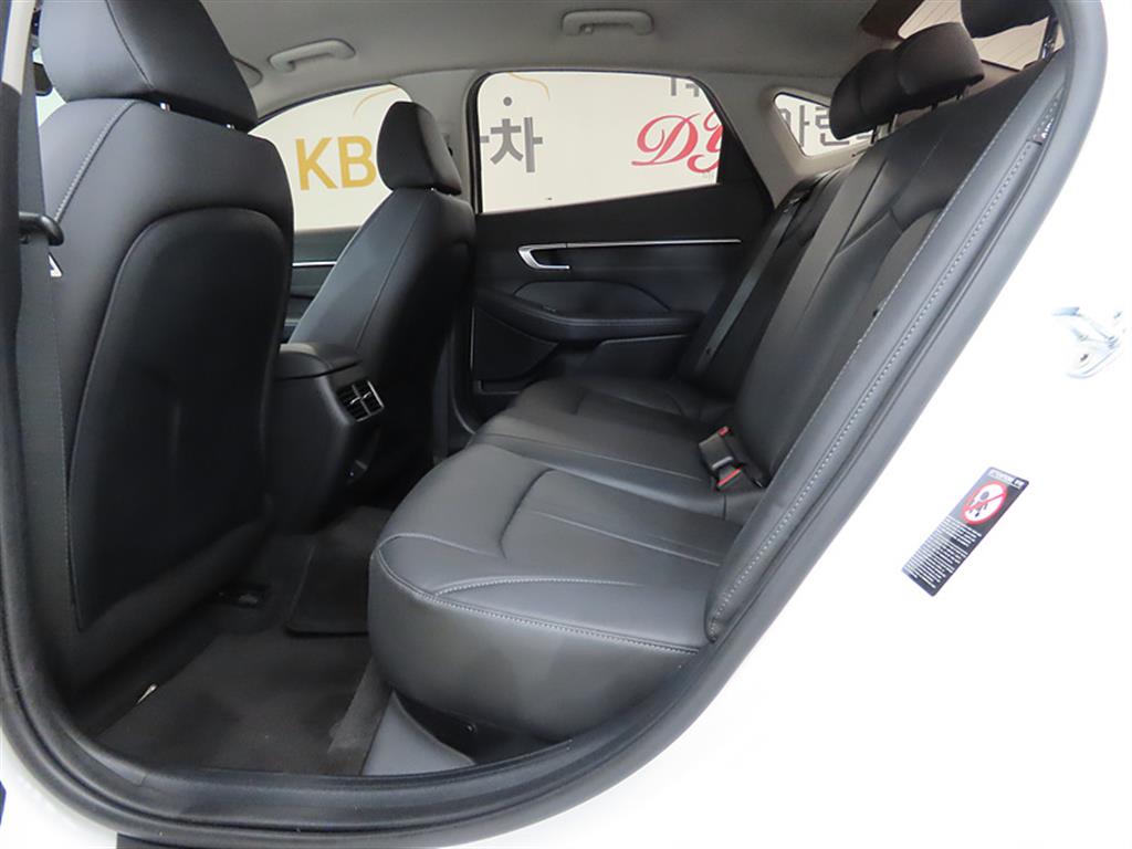 HYUNDAI Sonata - Vista 6