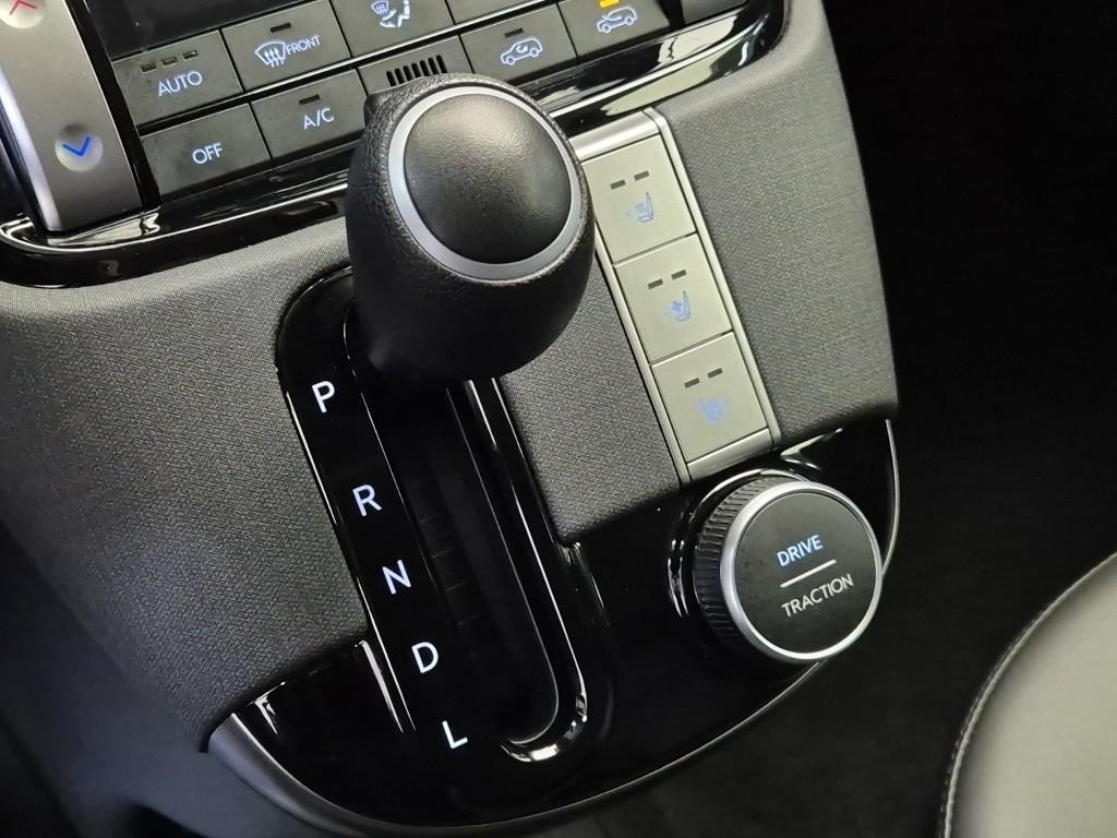 HYUNDAI Casper - Vista 8