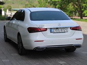 Mercedes Benz E class - Vista 8