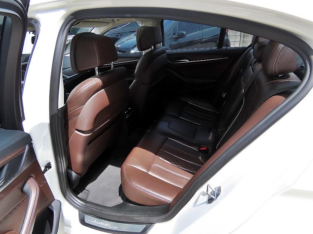 BMW 5 Series - Vista 6