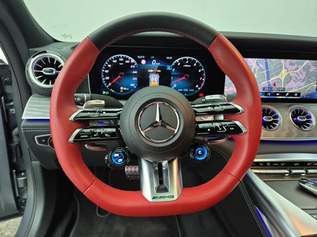 Mercedes Benz AMG GT - Vista 9
