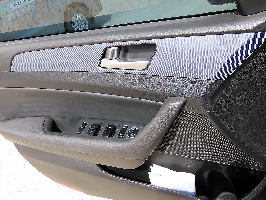 HYUNDAI Sonata - Vista 11