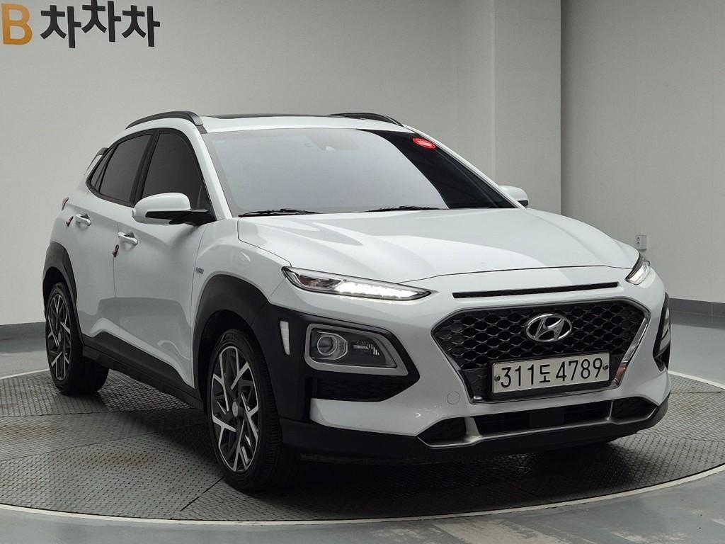 HYUNDAI Kona - Vista 4