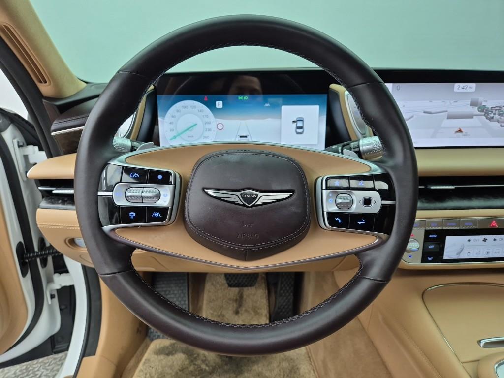 Genesis G90 - Vista 9