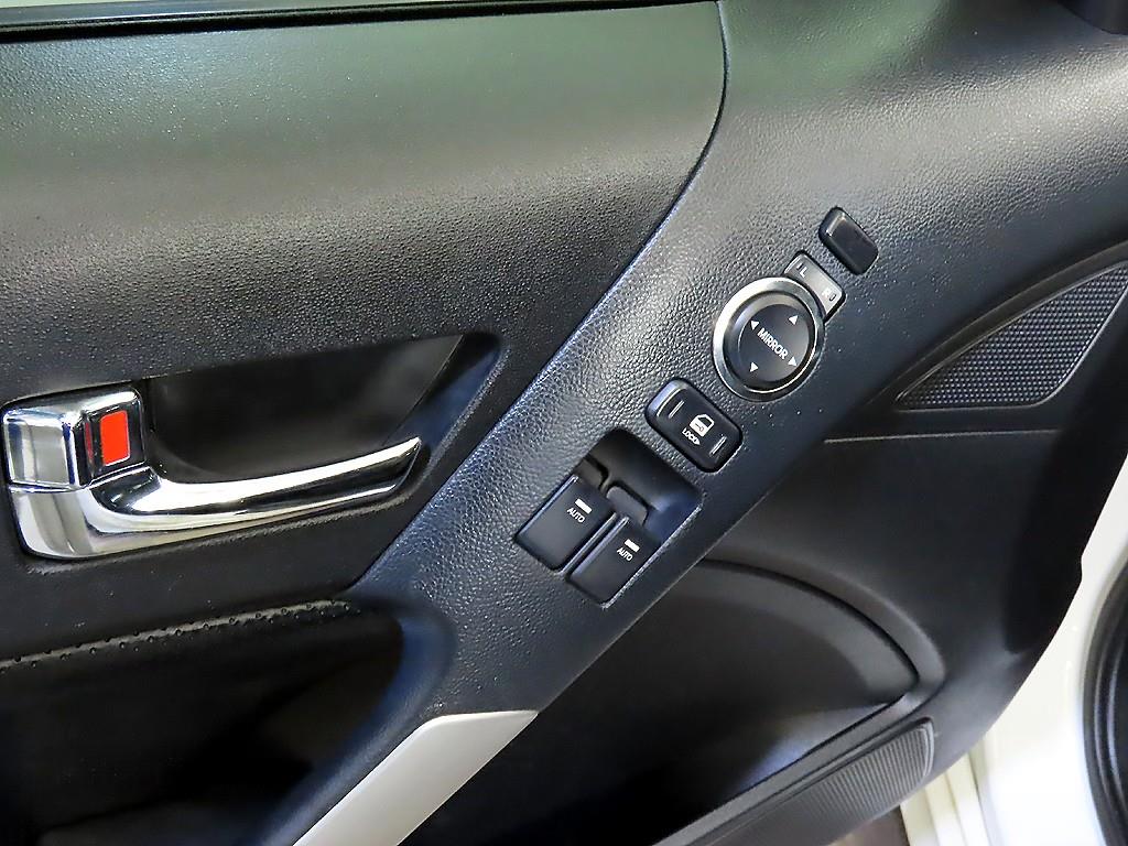 HYUNDAI Genesis 2010 Blanco - Importación desde Corea - HF Imports Iquique - Foto 17