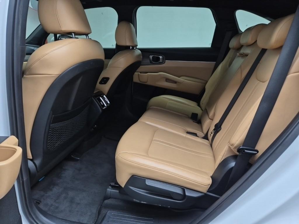 KIA Sorento - Vista 12