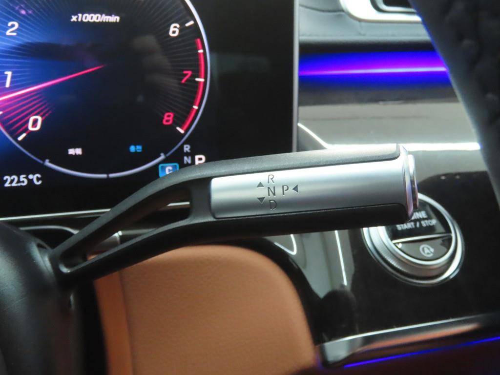 Mercedes Benz S Class - Vista 12
