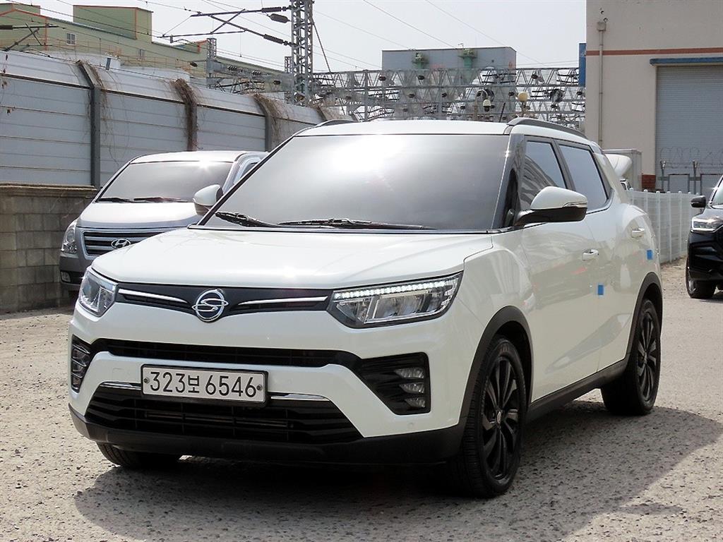 Ssangyong Tivoli - Vista 2