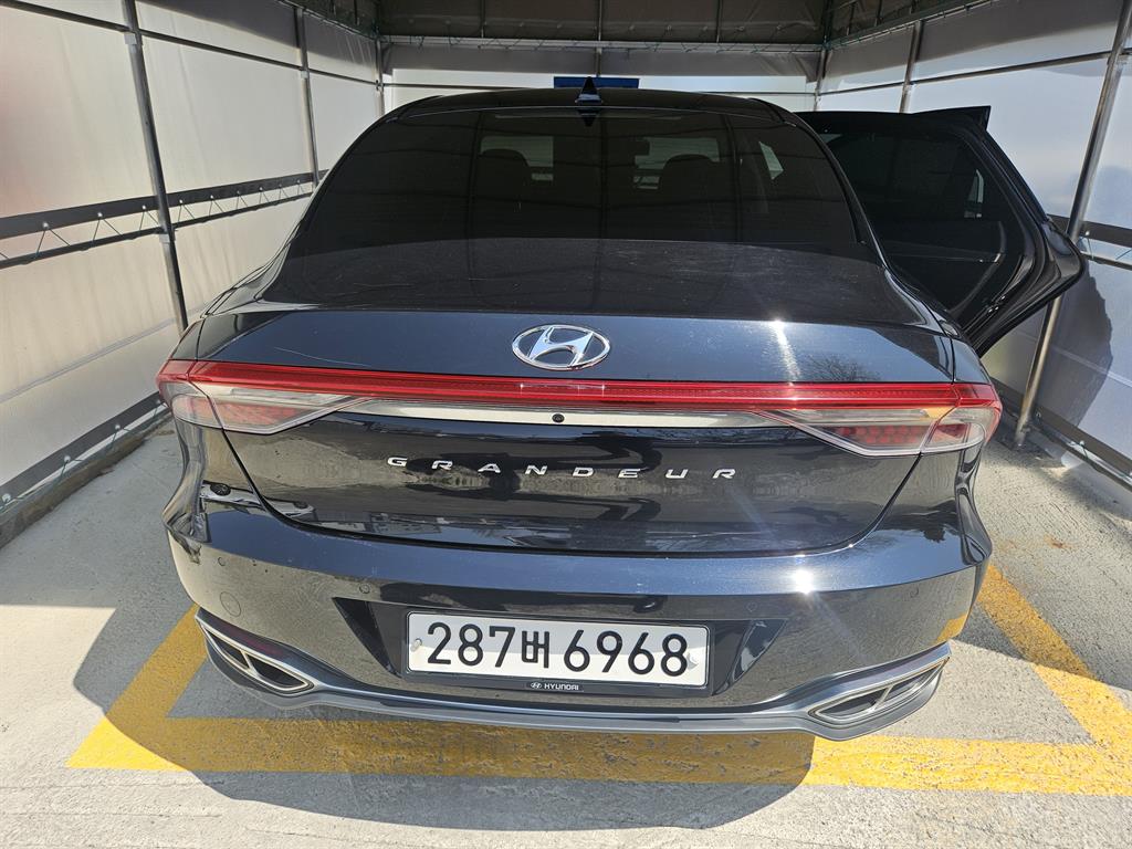 HYUNDAI Grandeur - Vista 2