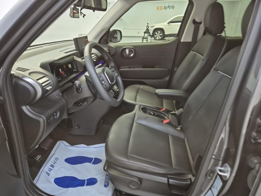 HYUNDAI Casper - Vista 11