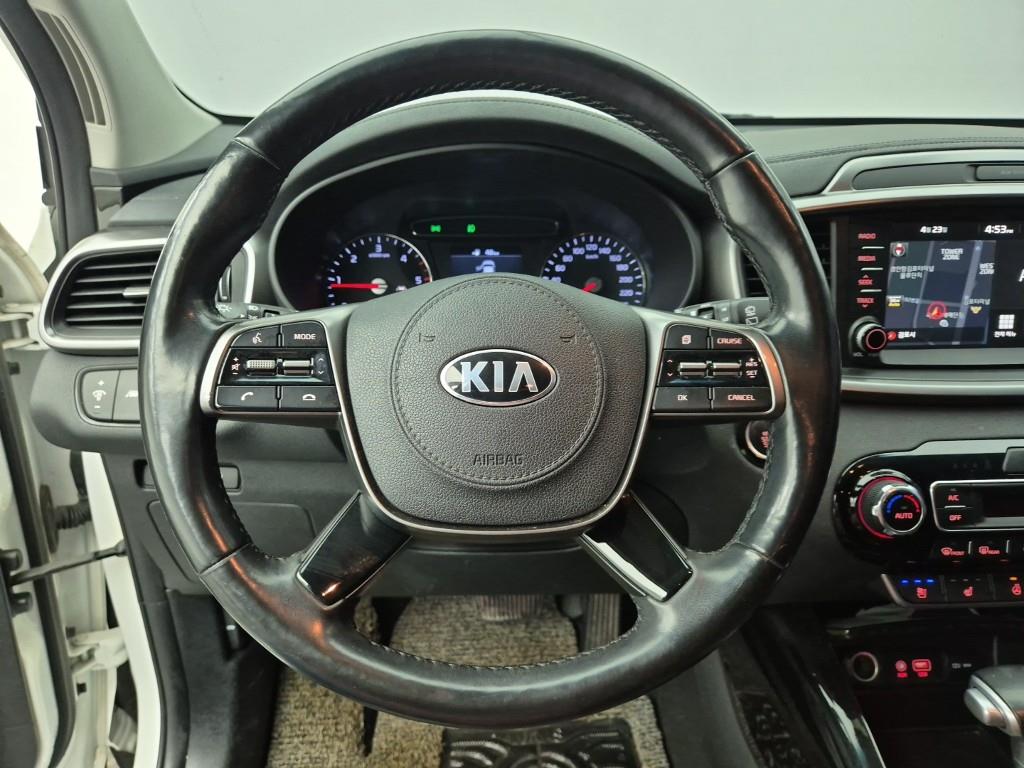 KIA Sorento - Vista 9