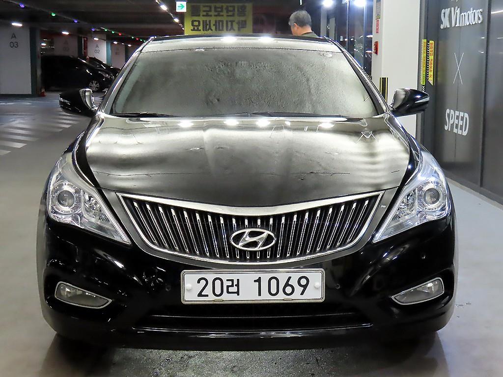 HYUNDAI Grandeur - Vista 2