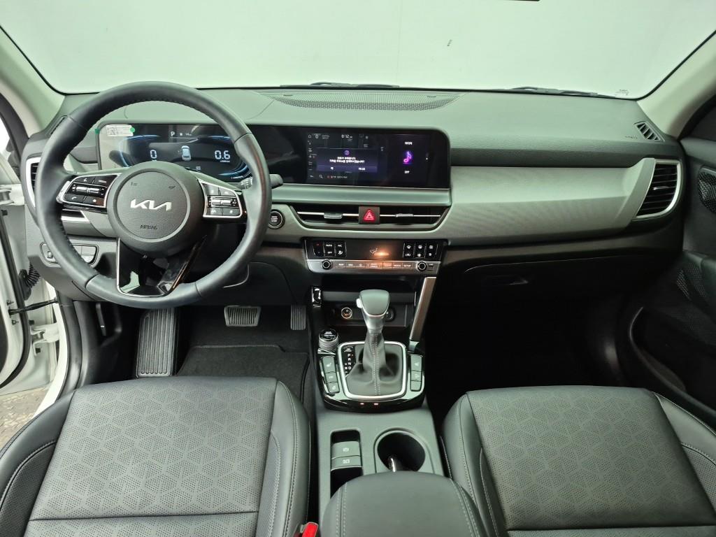 KIA Seltos - Vista 5