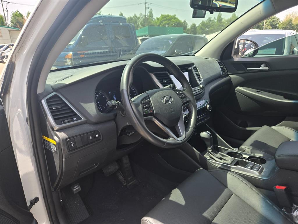HYUNDAI Tucson - Vista 5