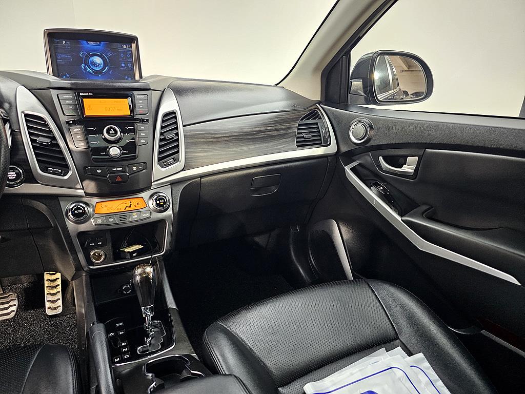 Ssangyong Korando - Vista 10