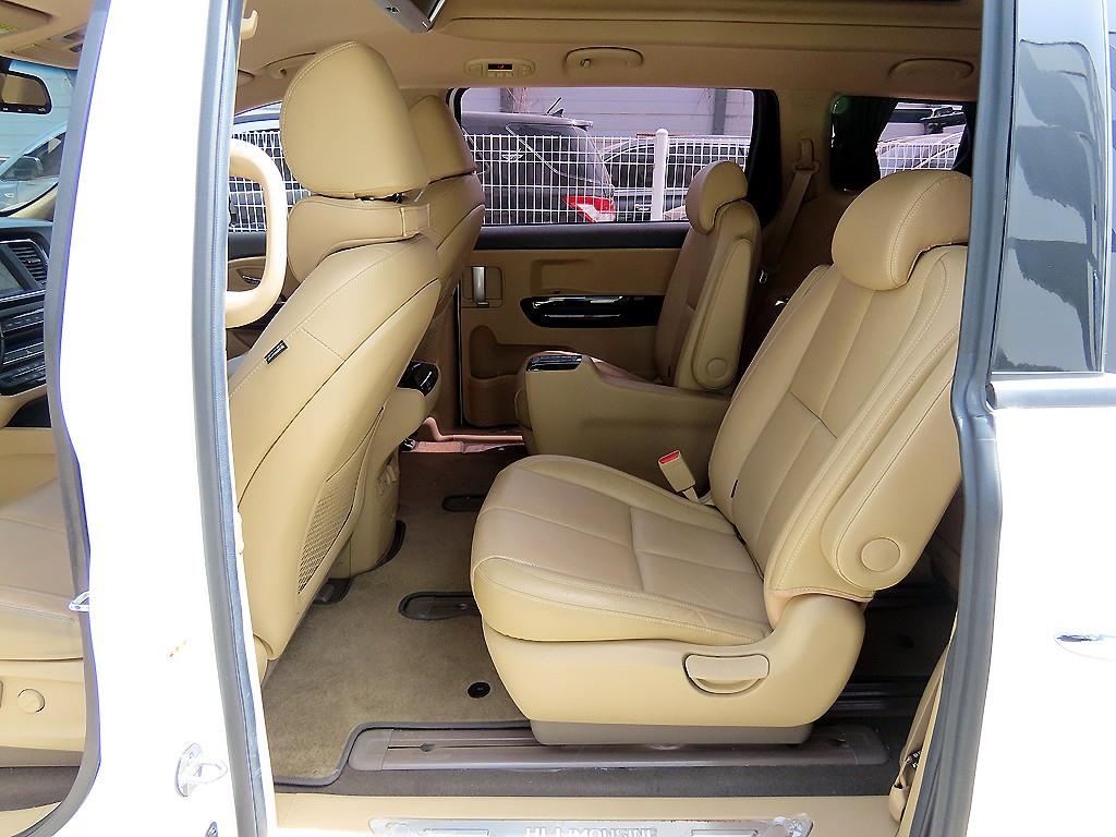 KIA Carnival - Vista 6