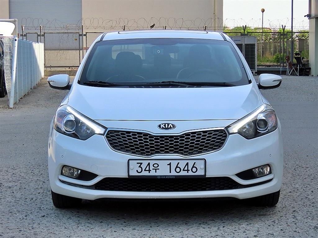 KIA K3 2013 Blanco - Importación desde Corea - HF Imports Iquique - Foto 1