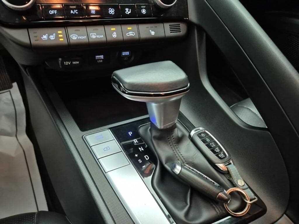 HYUNDAI Avante - Vista 8