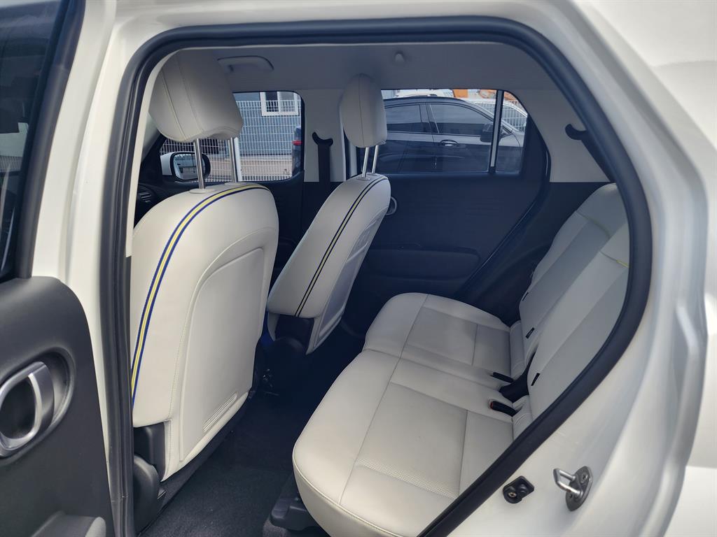 HYUNDAI Casper - Vista 12