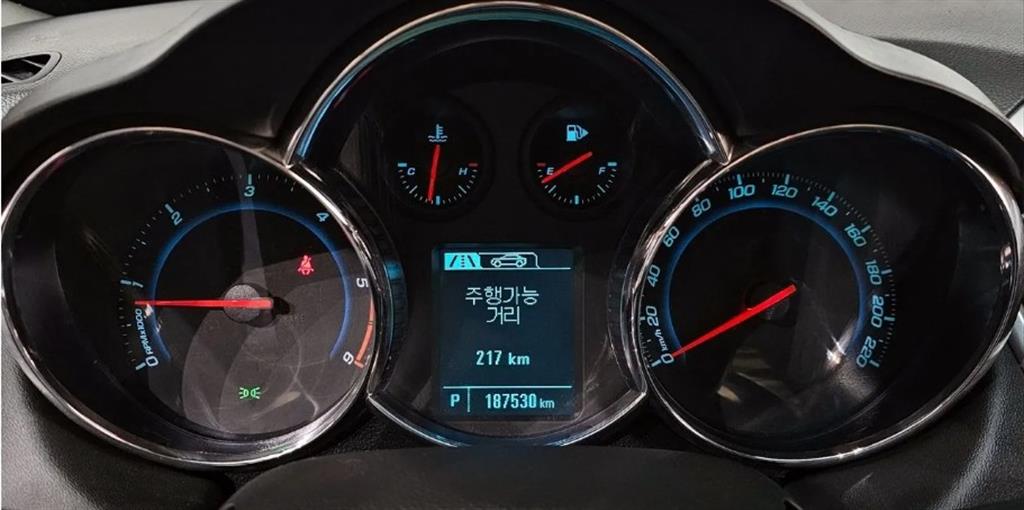 Chevrolet Cruise - Vista 8