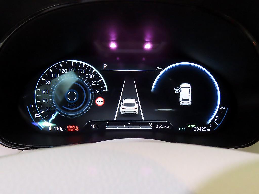 Genesis GV70 - Vista 9