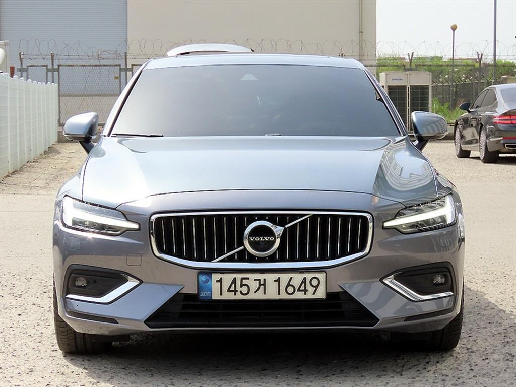 Volvo S60 2021 Gris - Importación desde Corea - HF Imports Iquique - Foto 1