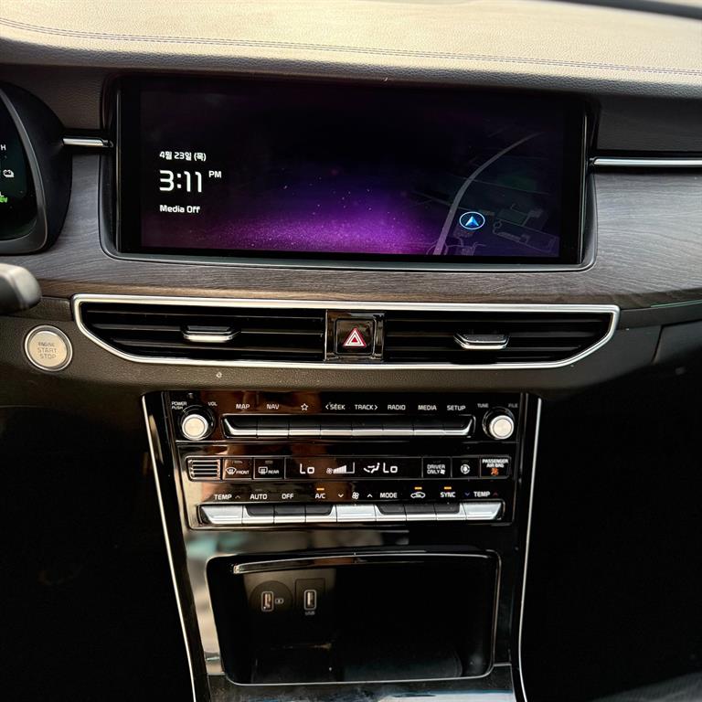 KIA K7 - Vista 10