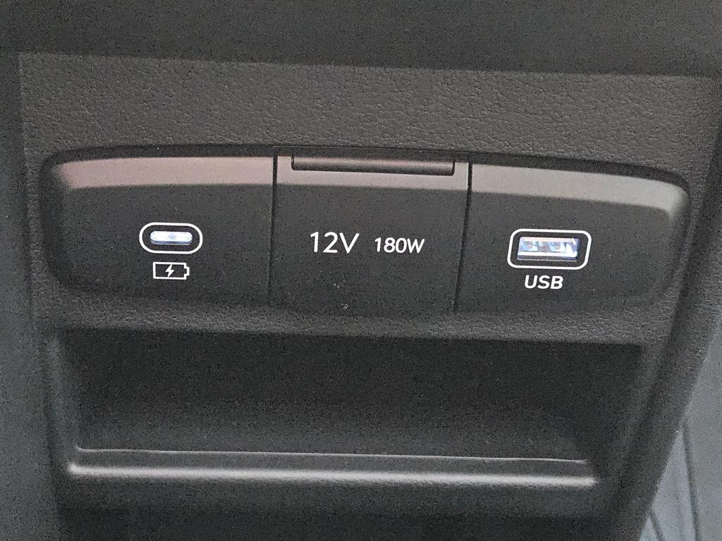 HYUNDAI Staria - Vista 11