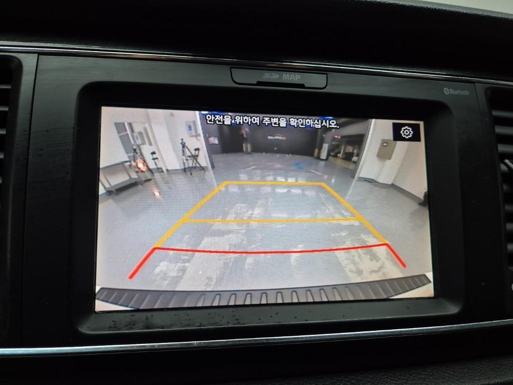 KIA Carnival - Vista 11